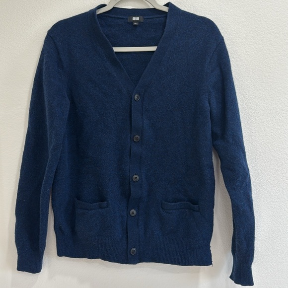 Uniqlo Blue Cardigan Sweater V-Neck Long Sleeve - Picture 1 of 5